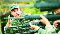 兵王写真,铁血男儿，英勇无畏的传奇风采